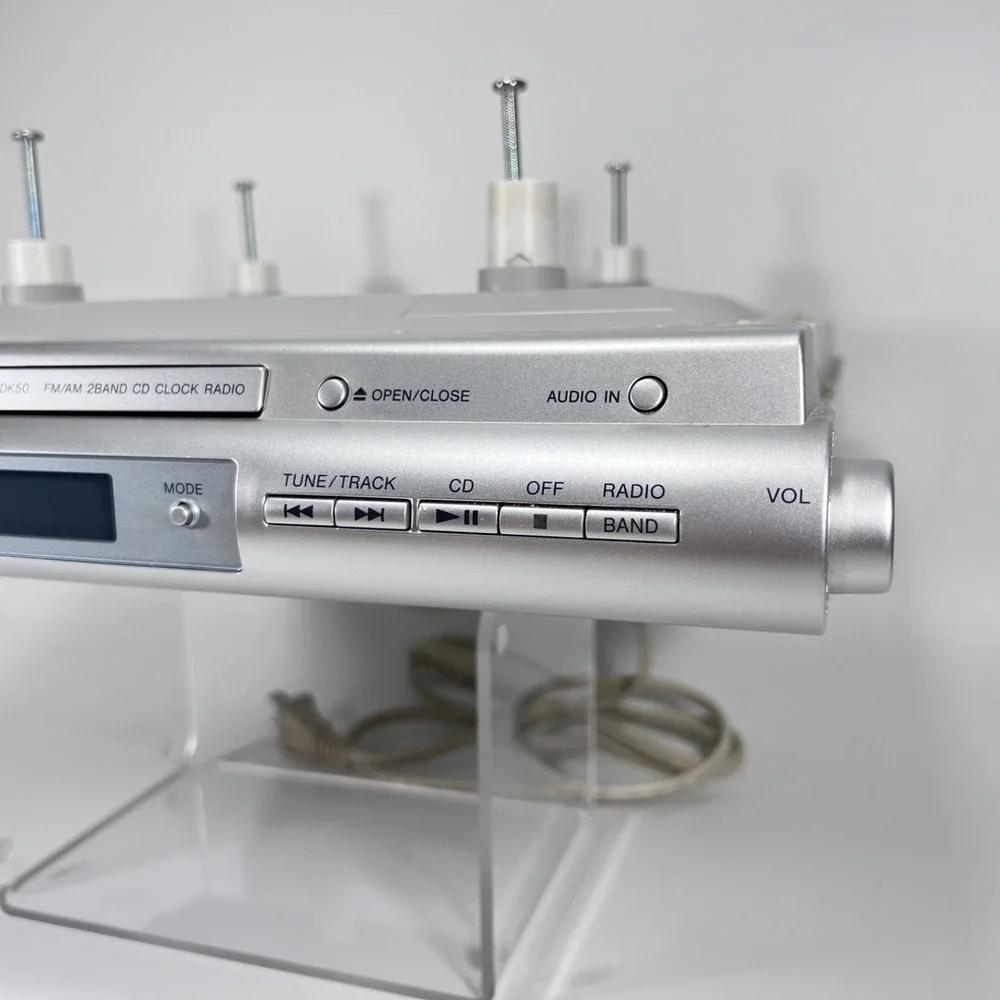SONY‎ ICF-CDK50 Under Cabinet AM/FM Radio CD Player W/ Remote And Mounts